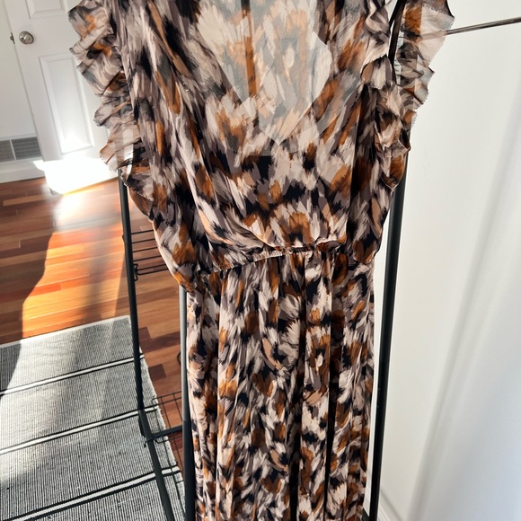 Steve Madden Allegra Flutter Sleeve Midi Dress - Picture 8 of 12